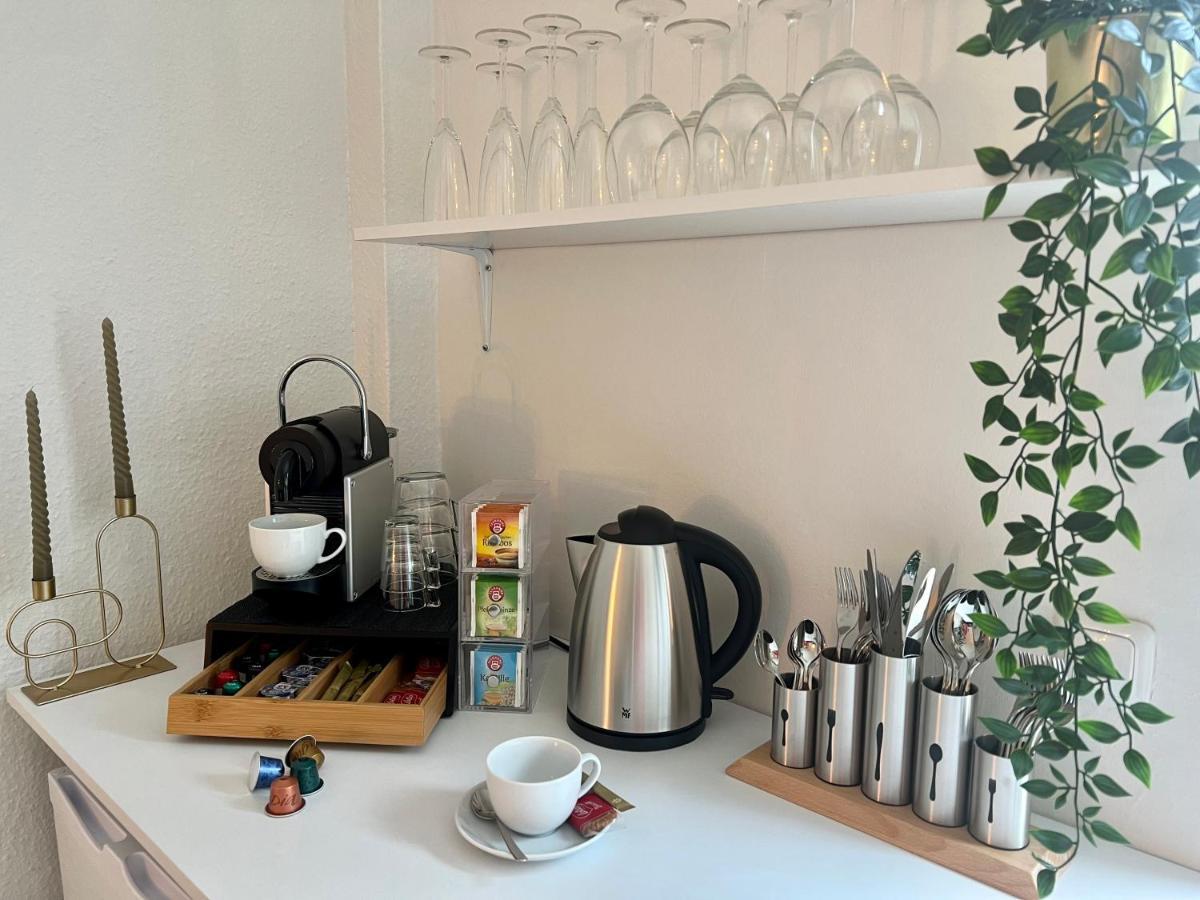 Design Apartment Mit Balkon - Kueche - Netflix Essen Ngoại thất bức ảnh